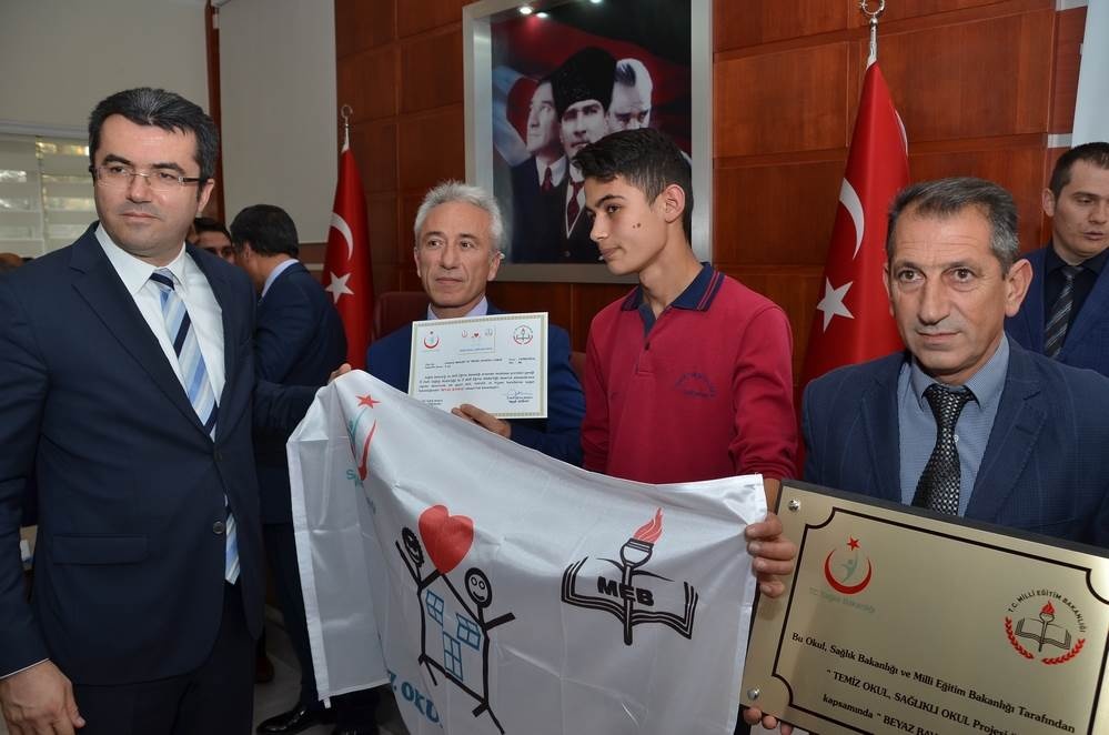 Gümüşhane’de 45 okul Beyaz Bayrak aldı 16