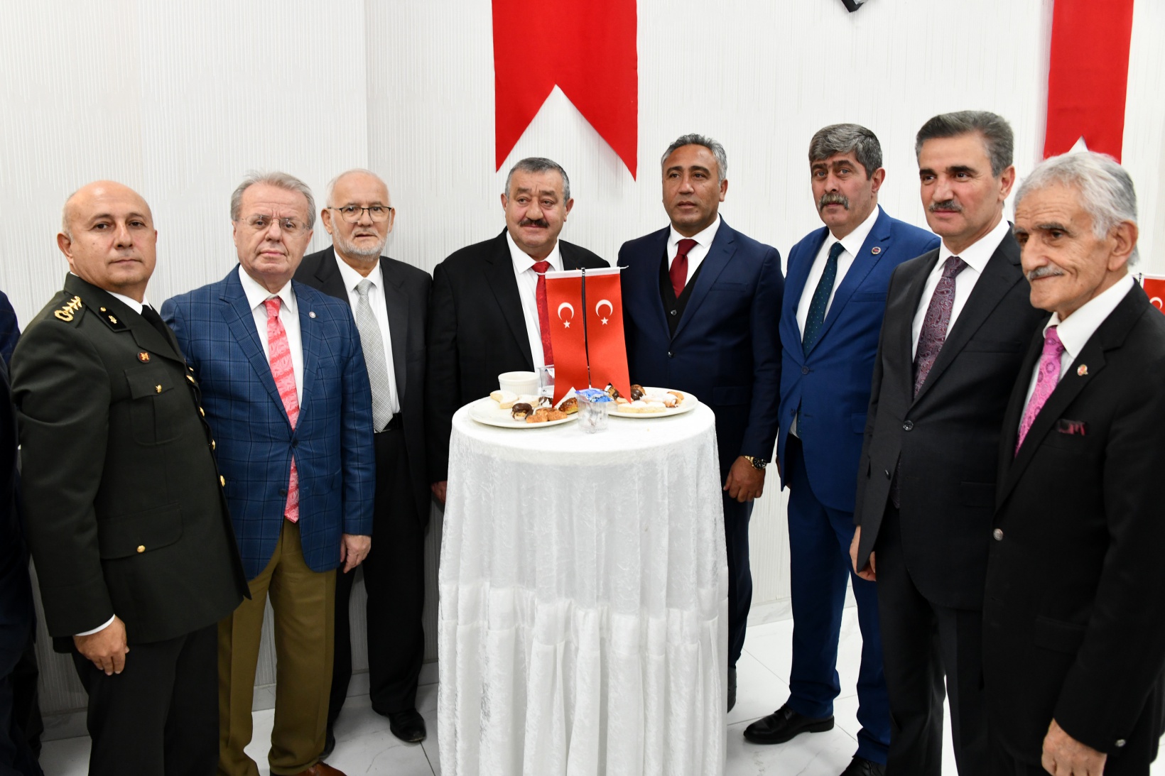 Gümüşhane’de 29 Ekim coşkusu fener alayı ve kabul töreniyle taçlandı 5