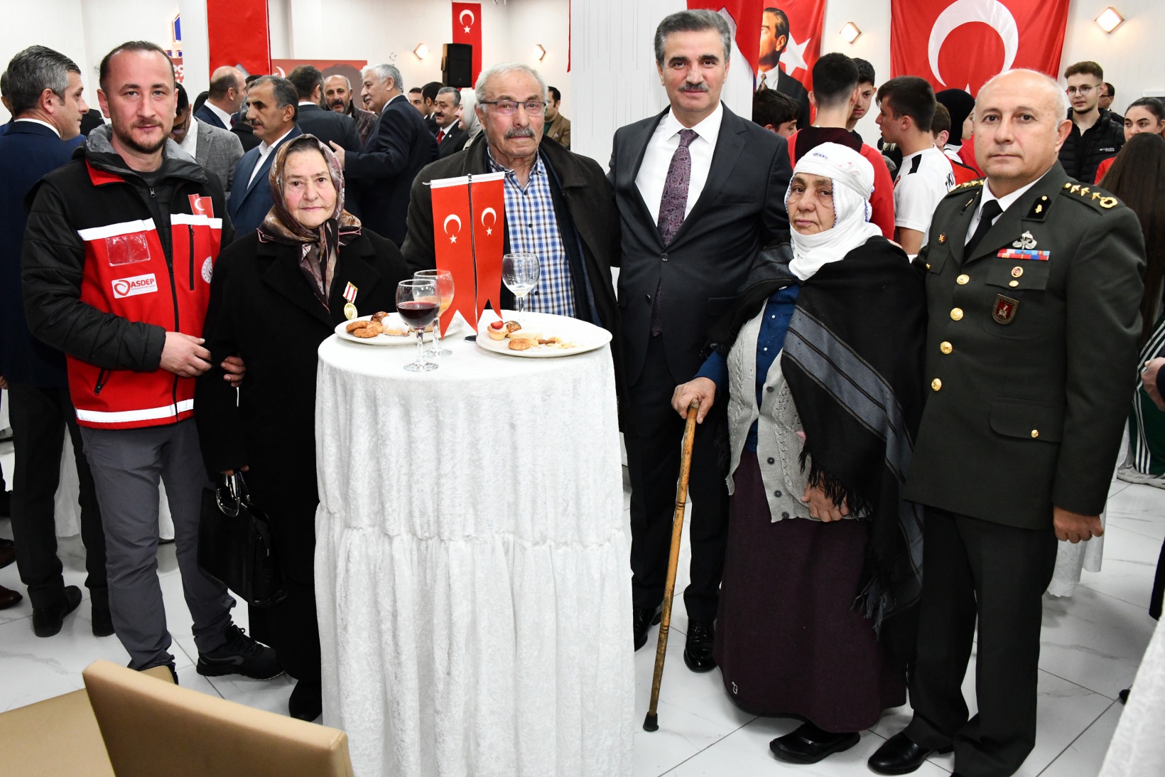 Gümüşhane’de 29 Ekim coşkusu fener alayı ve kabul töreniyle taçlandı 45