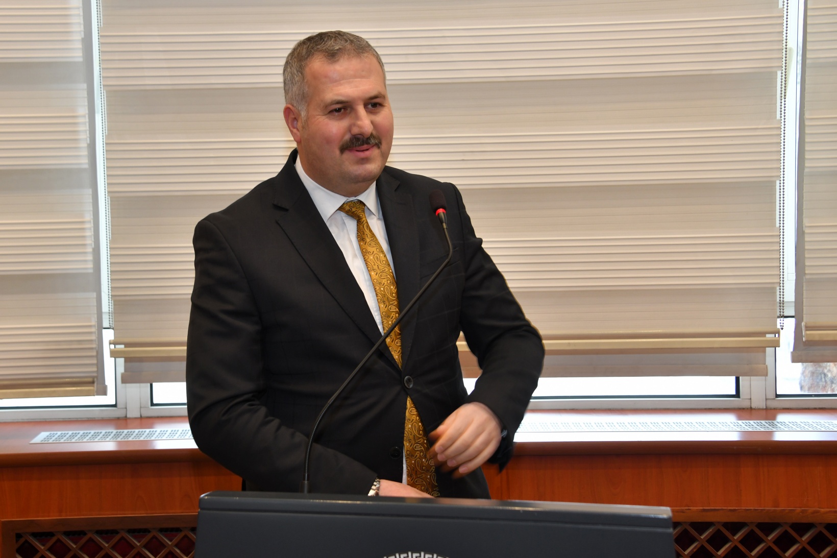 Vali Baruş: Arzumuz sanayinin daha da ileriye gitmesi 10