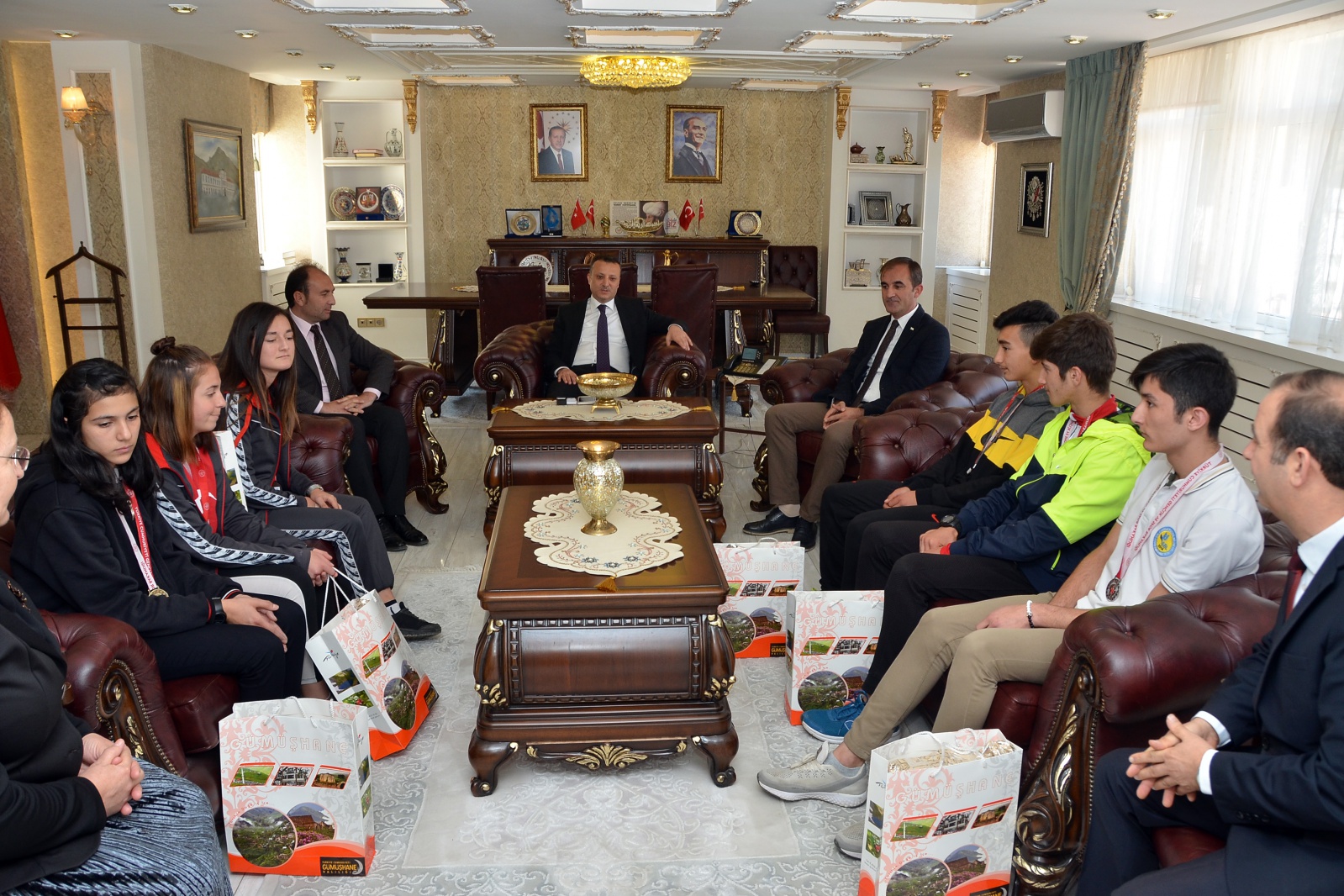 Gümüşhane’de Cumhuriyet Bayramı kutlamaları başladı 9