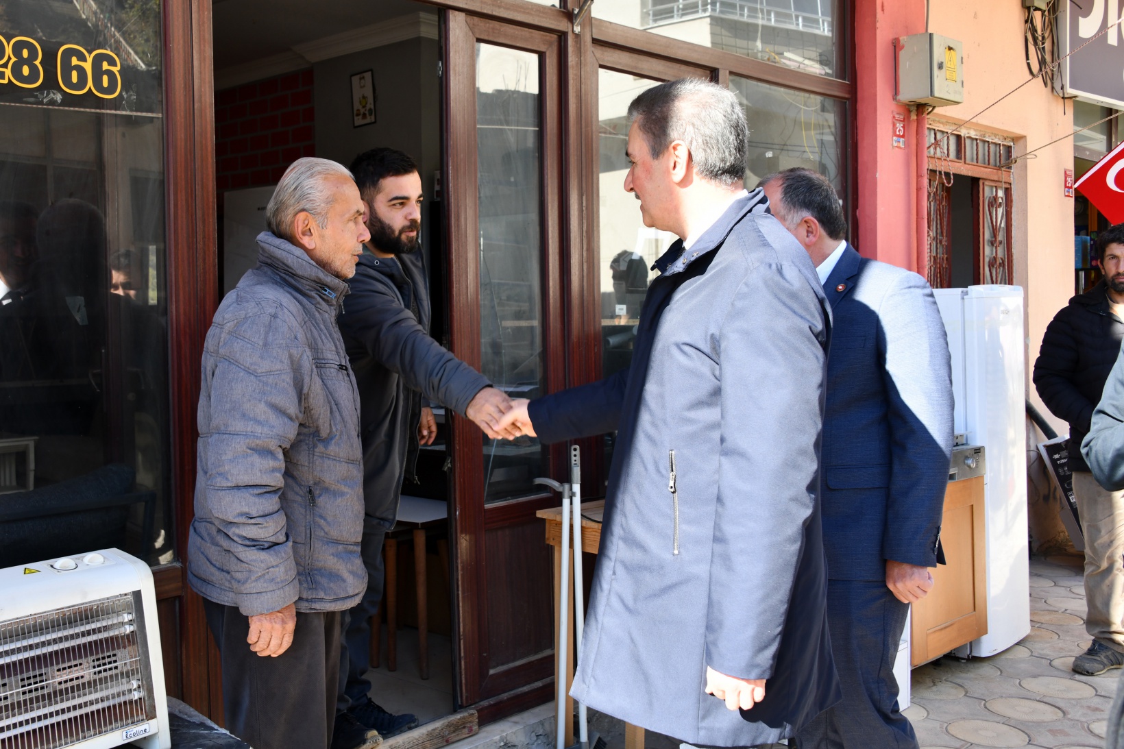 Vali Baruş Kürtün ilçesinde incelemelerde bulundu 29