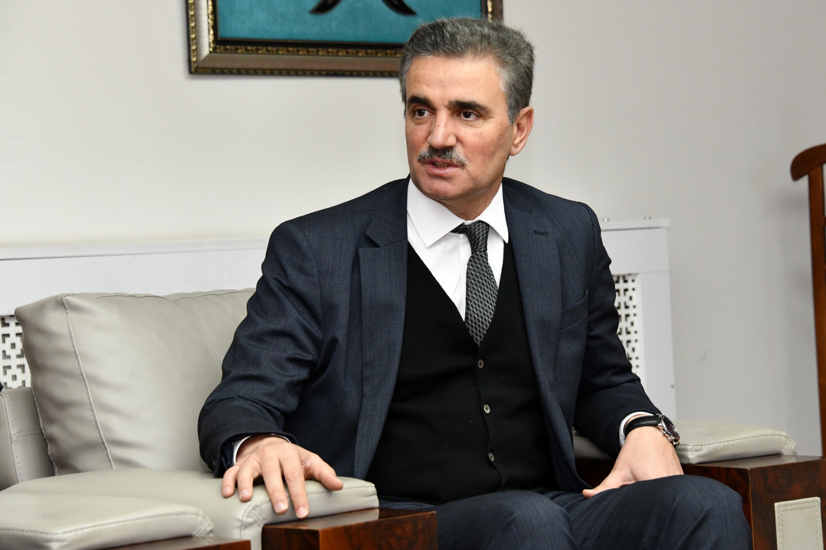 Vali Baruş Kürtün ilçesinde incelemelerde bulundu 25