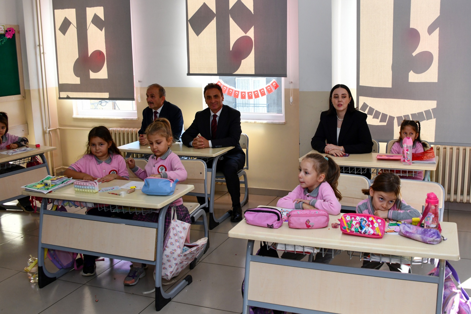 Vali Baruş Kürtün ilçesinde incelemelerde bulundu 48