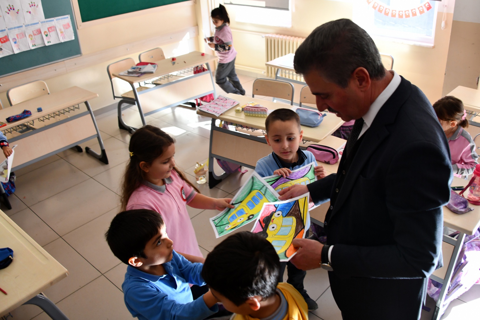 Vali Baruş Kürtün ilçesinde incelemelerde bulundu 8