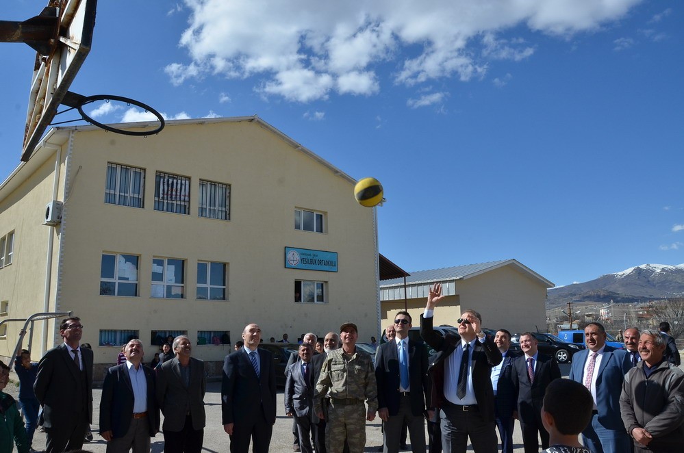 Vali Yavuz Şiran’da 9