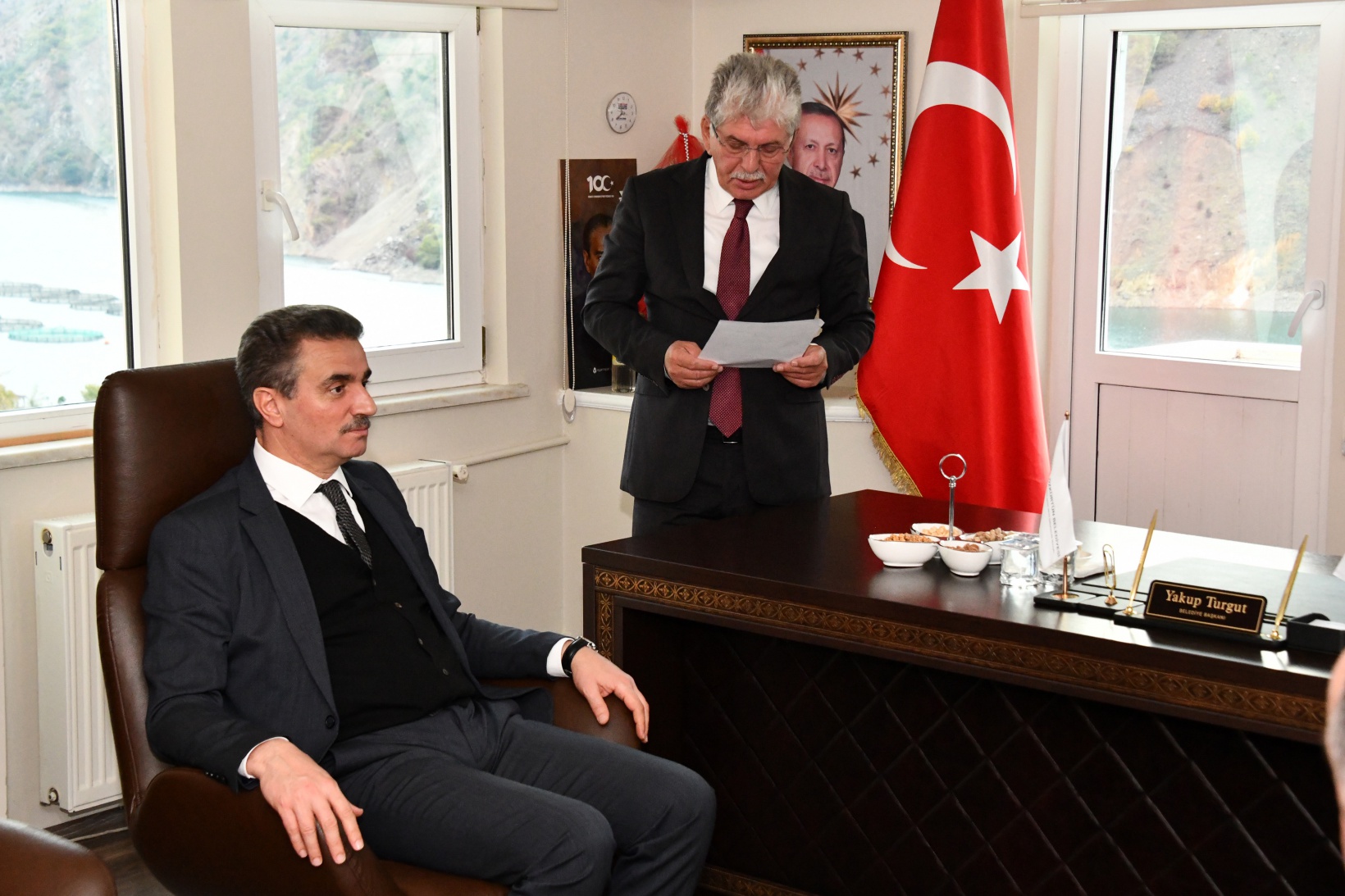 Vali Baruş Kürtün ilçesinde incelemelerde bulundu 56