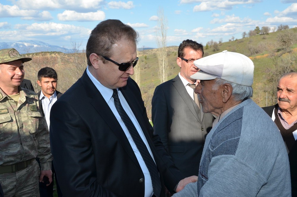 Vali Yavuz Şiran’da 19