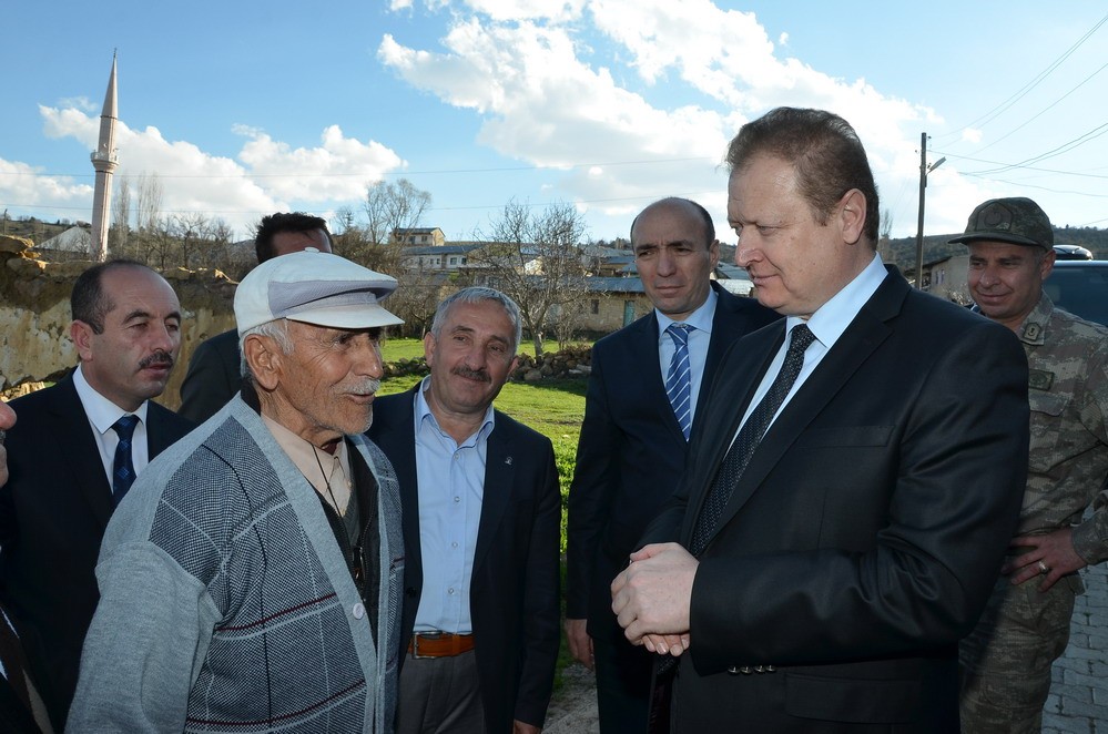 Vali Yavuz Şiran’da 21