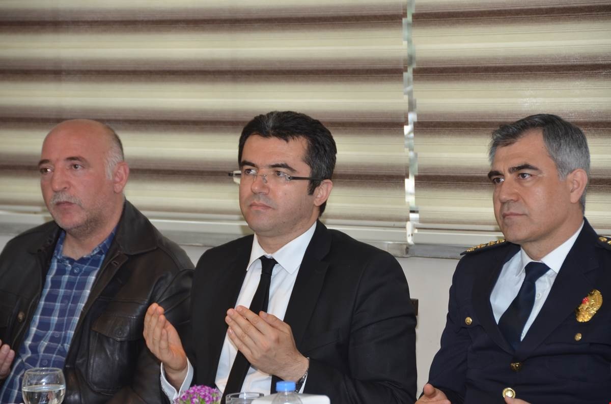 Şehit aileleri ve gaziler onuruna yemek 18