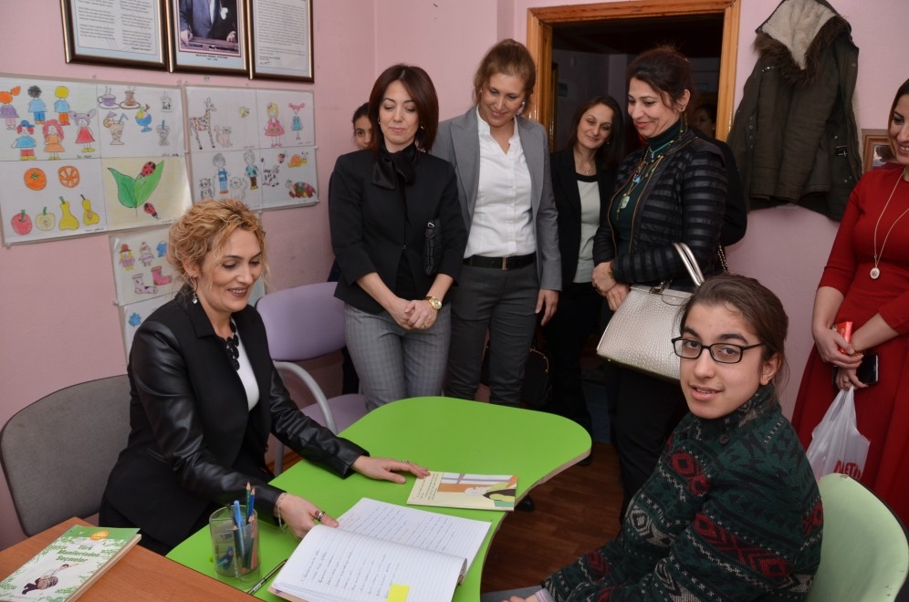 Bayan Yavuz’dan İşitme Engelliler Derneği ve özel öğrencilere ziyaret 11