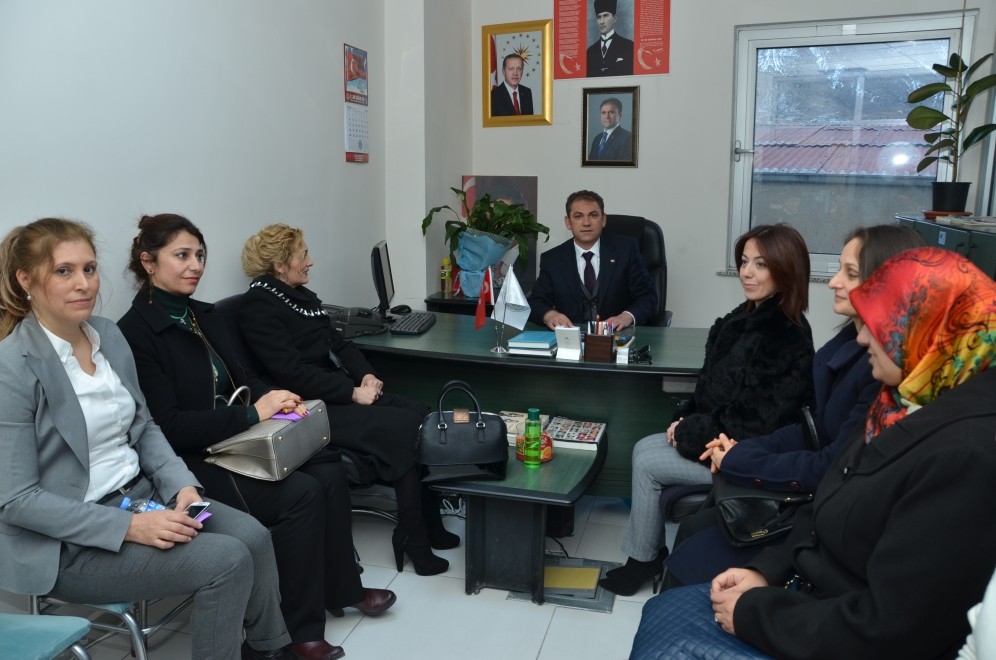 Bayan Yavuz’dan İşitme Engelliler Derneği ve özel öğrencilere ziyaret 13