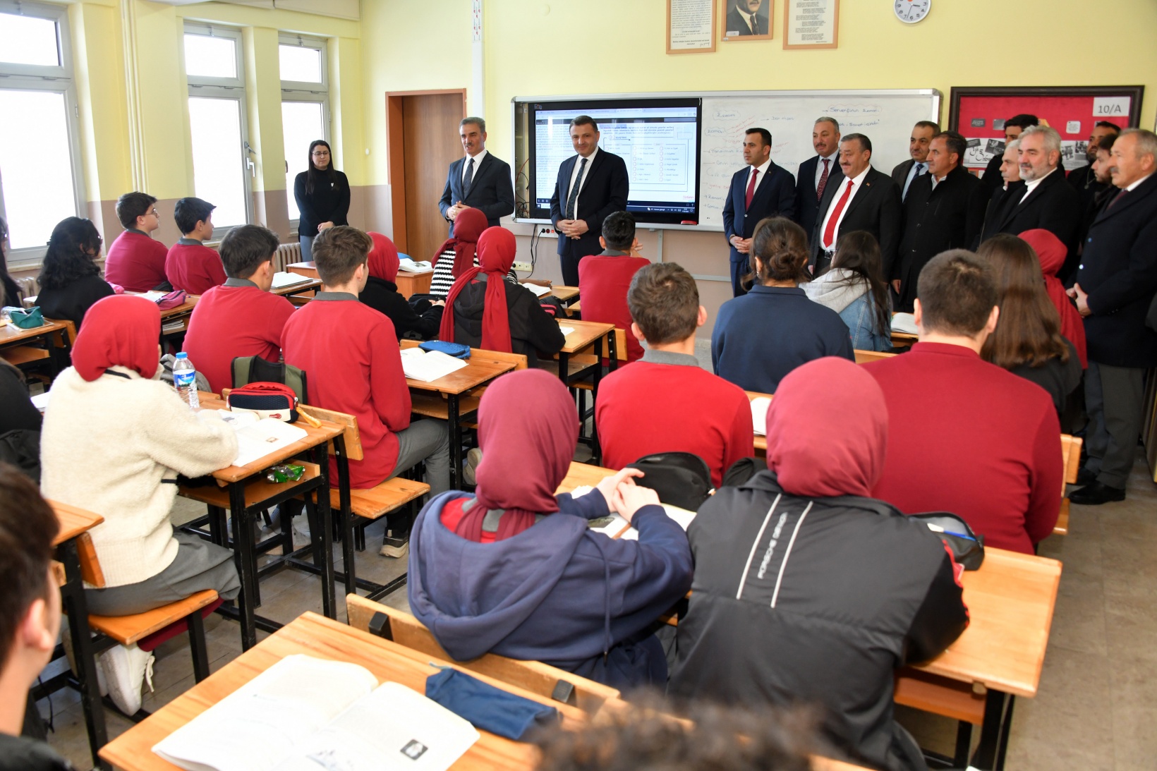 Vali Baruş, Kelkit’te öğrencilerle buluştu 14