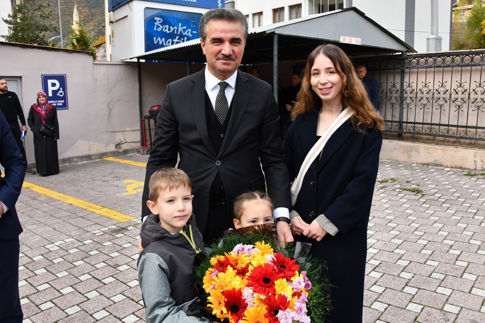 Vali Baruş Torul’da incelemelerde bulundu 56