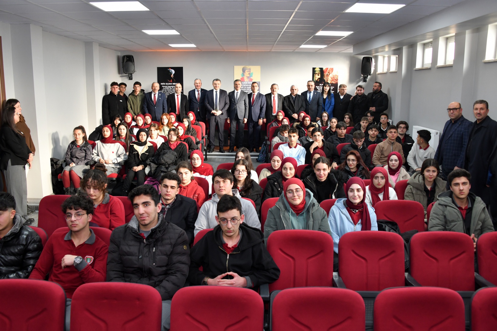 Vali Baruş, Kelkit’te öğrencilerle buluştu 16