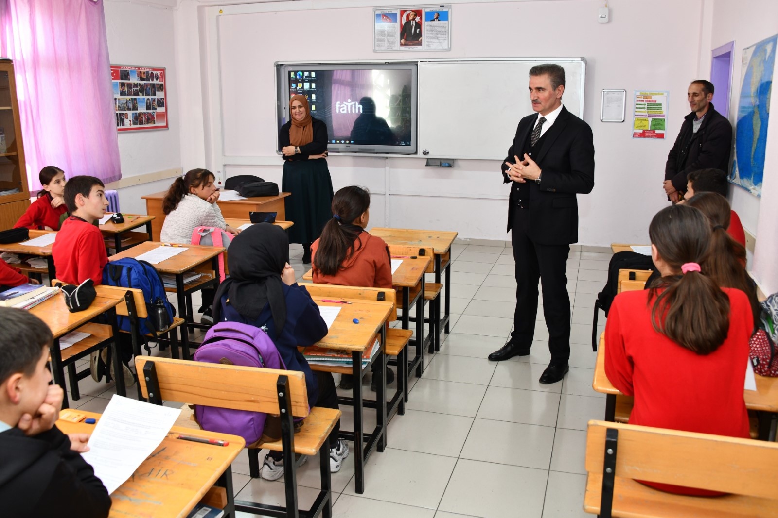 Vali Baruş Torul’da incelemelerde bulundu 55