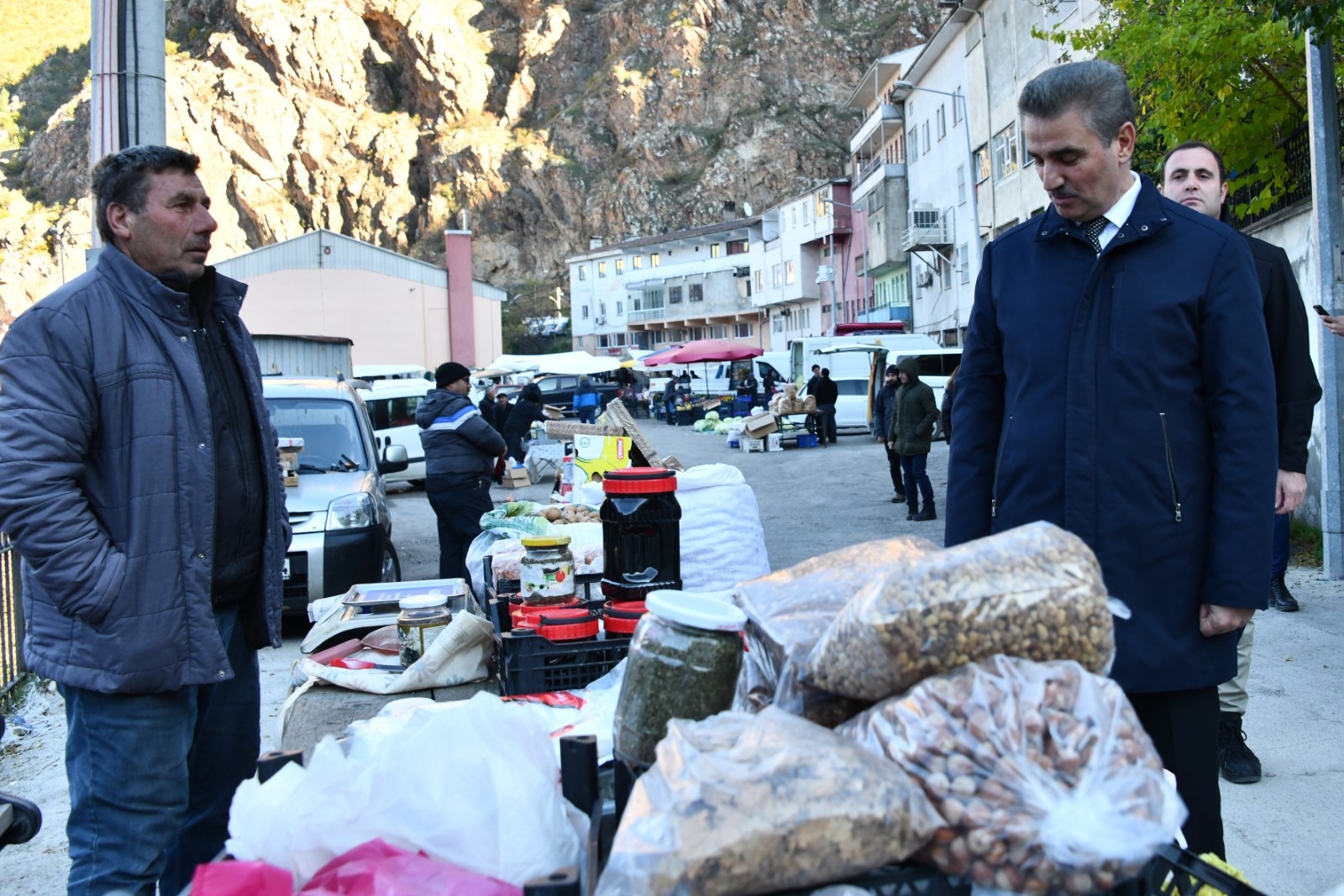 Vali Baruş Torul’da incelemelerde bulundu 32