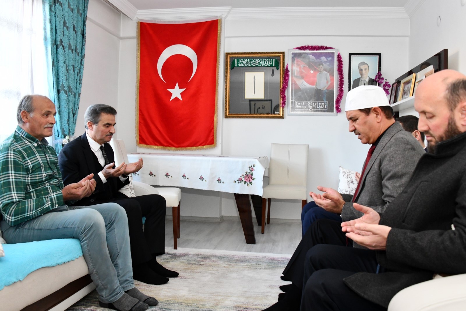 Vali Baruş Torul’da incelemelerde bulundu 24