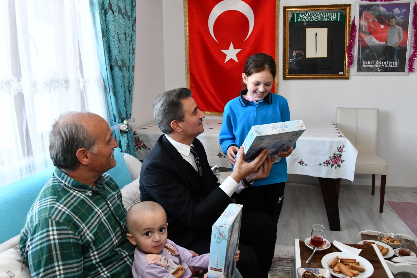 Vali Baruş Torul’da incelemelerde bulundu 47