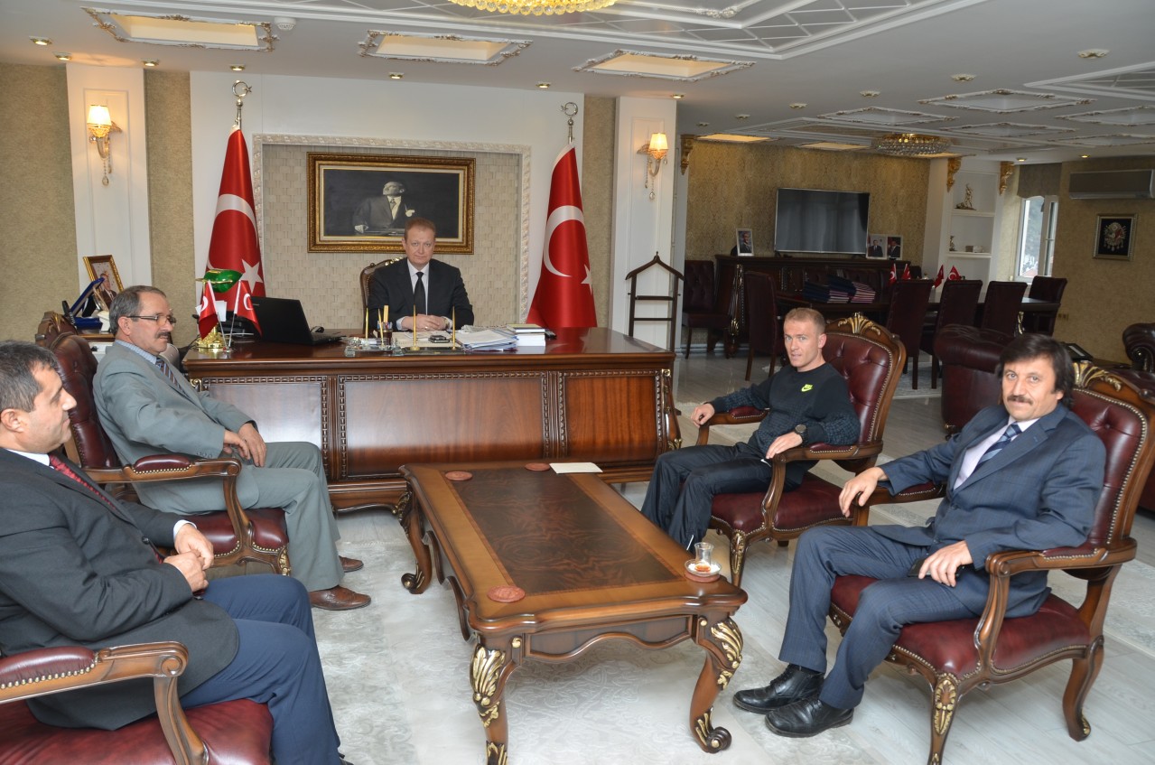 Vali Yavuz, Milli Atlet Ercan Muslu’yu Kabul Etti 2