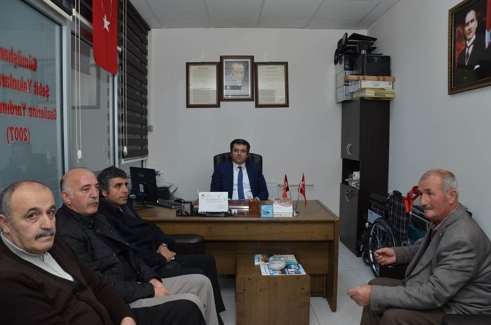 Vali Memiş, engelli derneklerini ziyaret etti 1