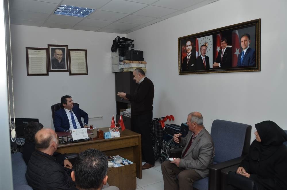 Vali Memiş, engelli derneklerini ziyaret etti 2