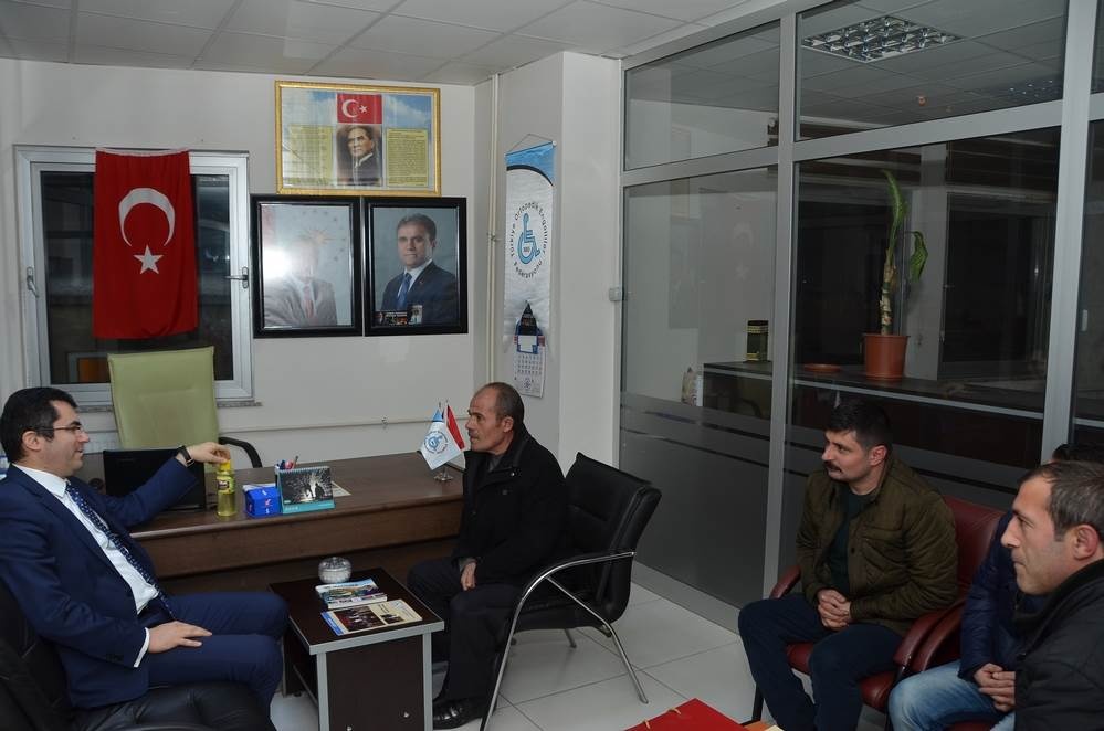 Vali Memiş, engelli derneklerini ziyaret etti 8