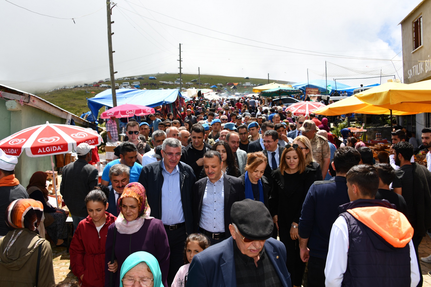 Güvende yaylasında 174.şenlik coşkusu 3