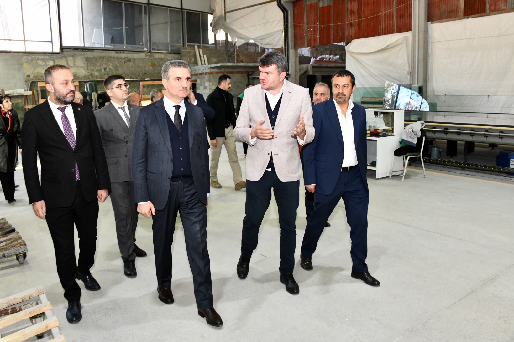 Vali Baruş, OSB’de incelemelerde bulundu 9