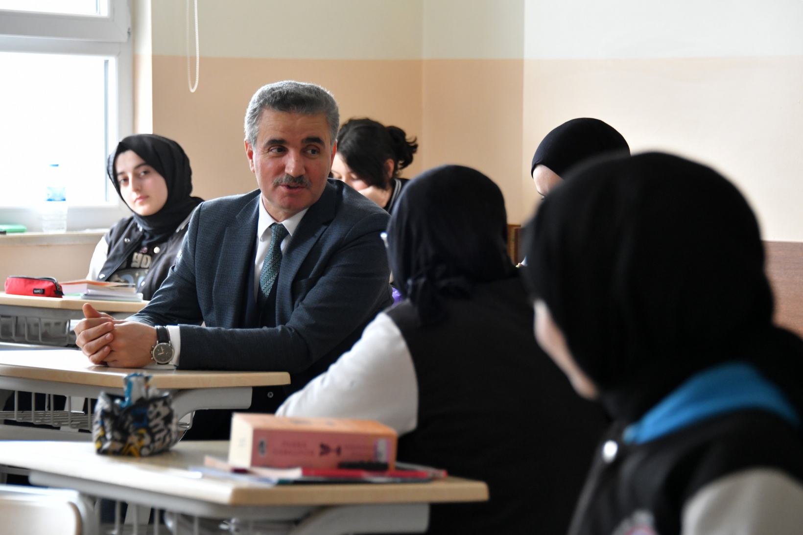 Vali Baruş’un okul ziyaretleri devam ediyor 28