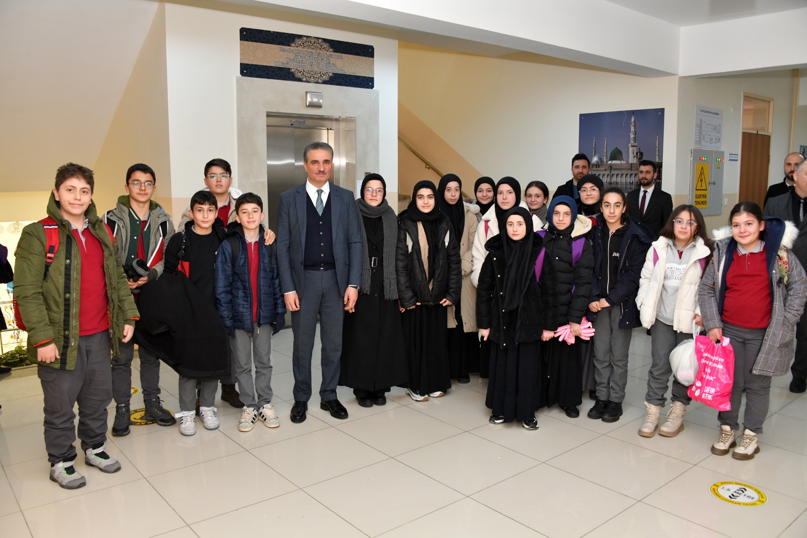 Vali Baruş’un okul ziyaretleri devam ediyor 8