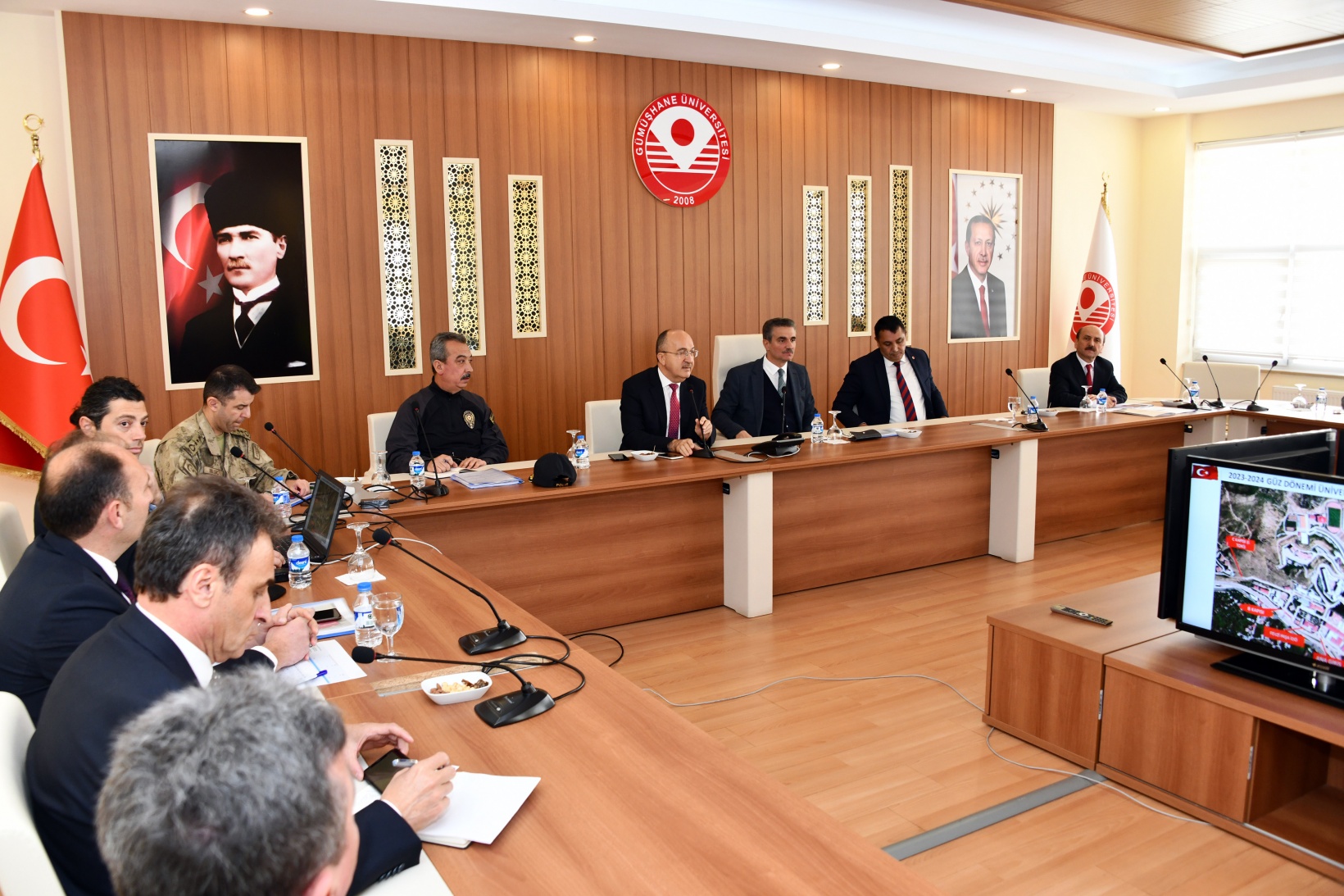 Gümüşhane Üniversitesinde Güvenlik Koordinasyon toplantısı yapıldı 10