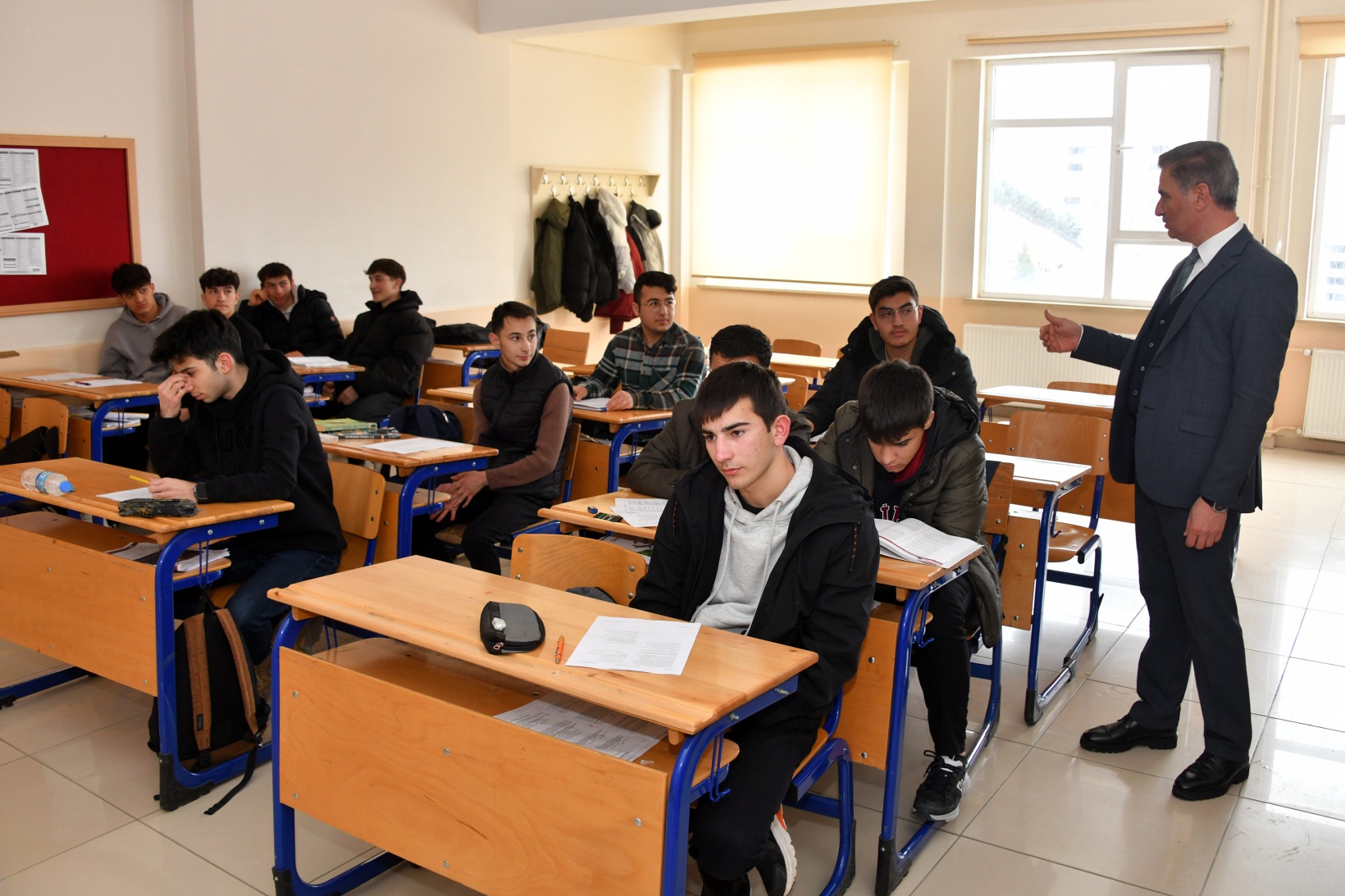 Vali Baruş’un okul ziyaretleri devam ediyor 13