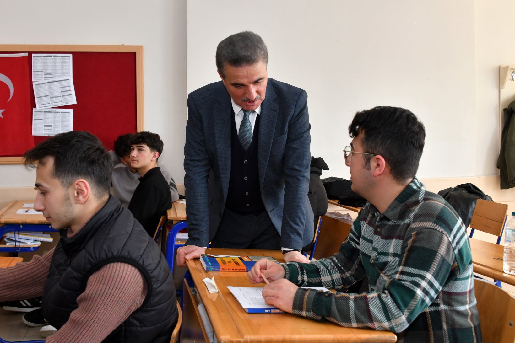 Vali Baruş’un okul ziyaretleri devam ediyor 7