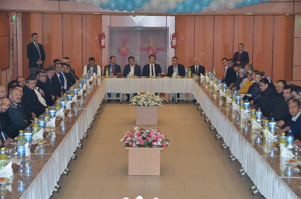 Memur-Sen Engelliler Komisyonundan yemek programı 17