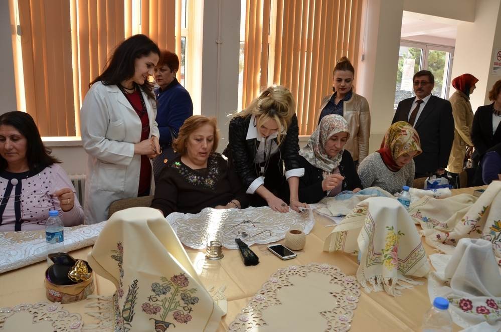 Sanat Günü’nde Kadınlar Yeteneklerini Keşfetti 1
