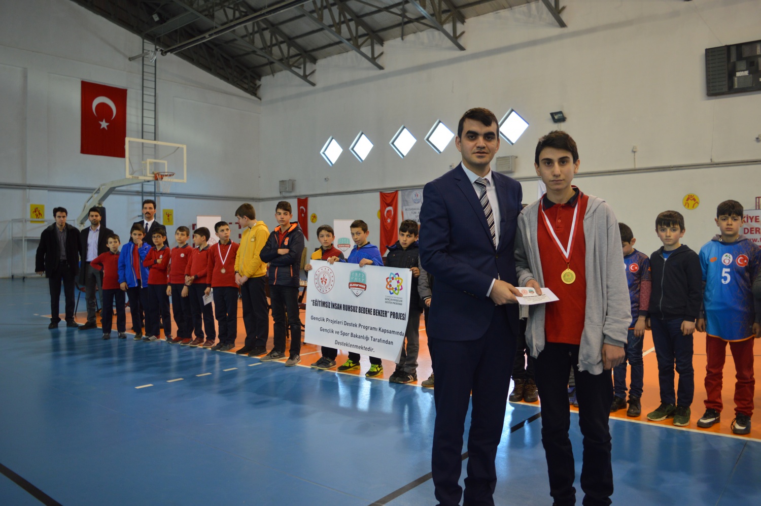 Torul’da ‘Eğitimsiz insan ruhsuz bedene benzer’ projesi başladı 3