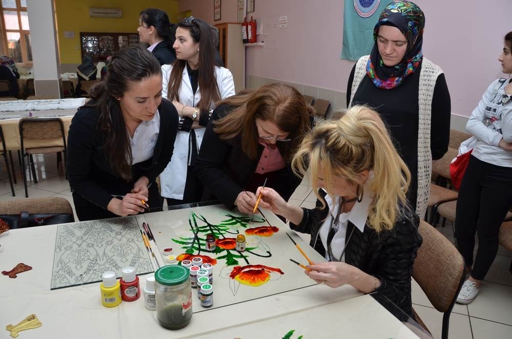 Sanat Günü’nde Kadınlar Yeteneklerini Keşfetti 9
