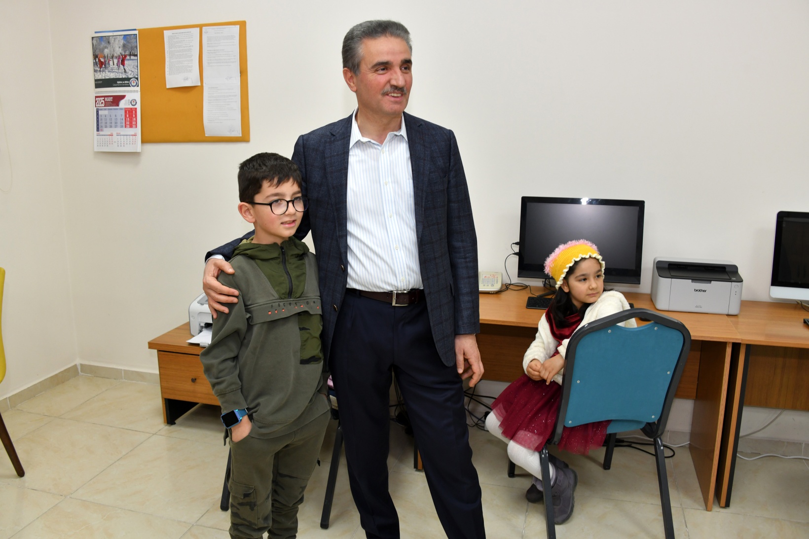 Vali Baruş, iftarını lise pansiyonunda yaptı 2