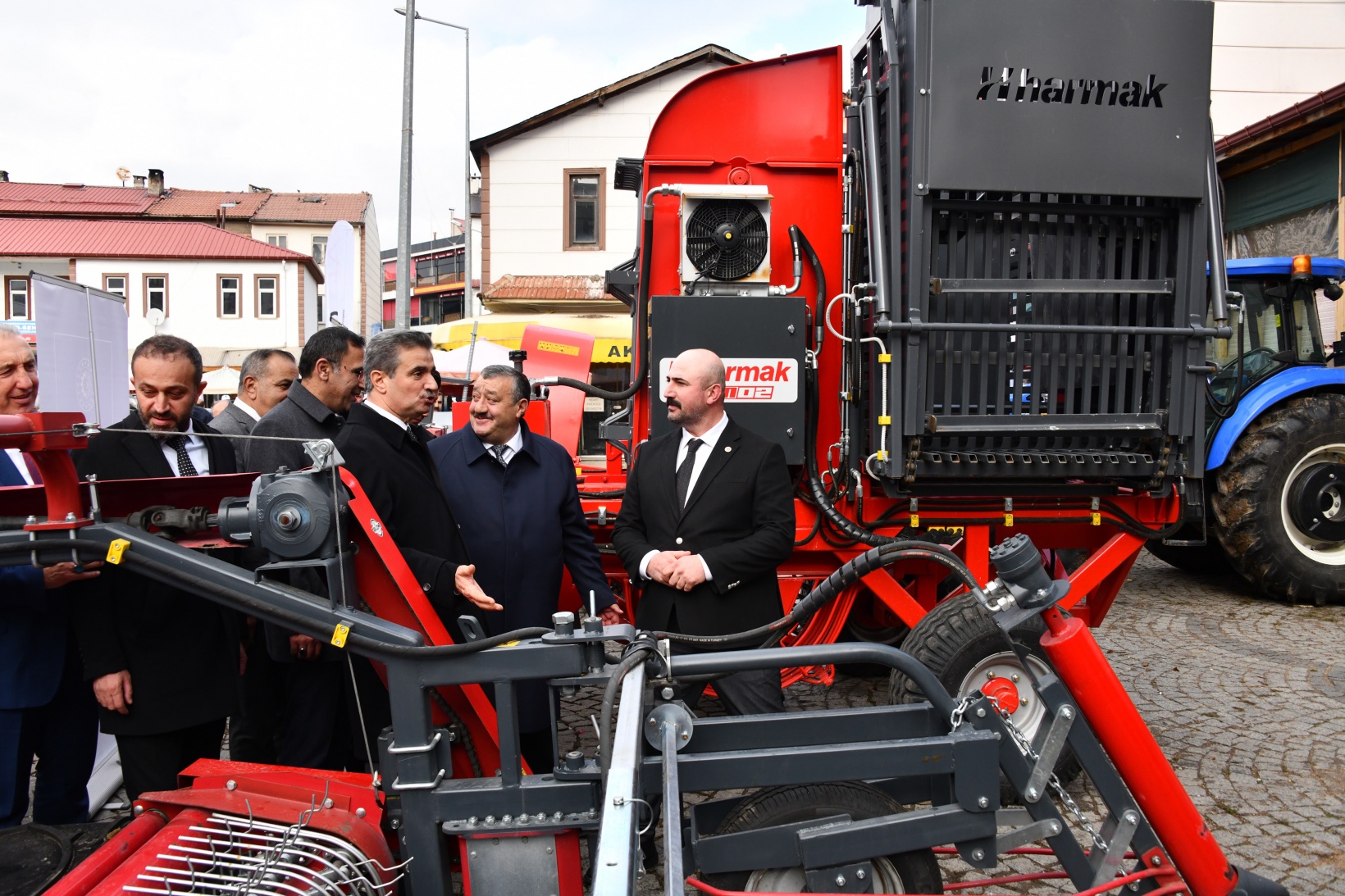 Kelkit’te tarım makineleri dağıtım töreni yapıldı 18
