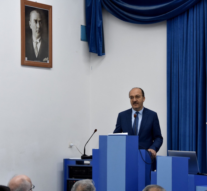 Rektör Zeybek, OMÜ’lü öğrencilerle buluştu 3