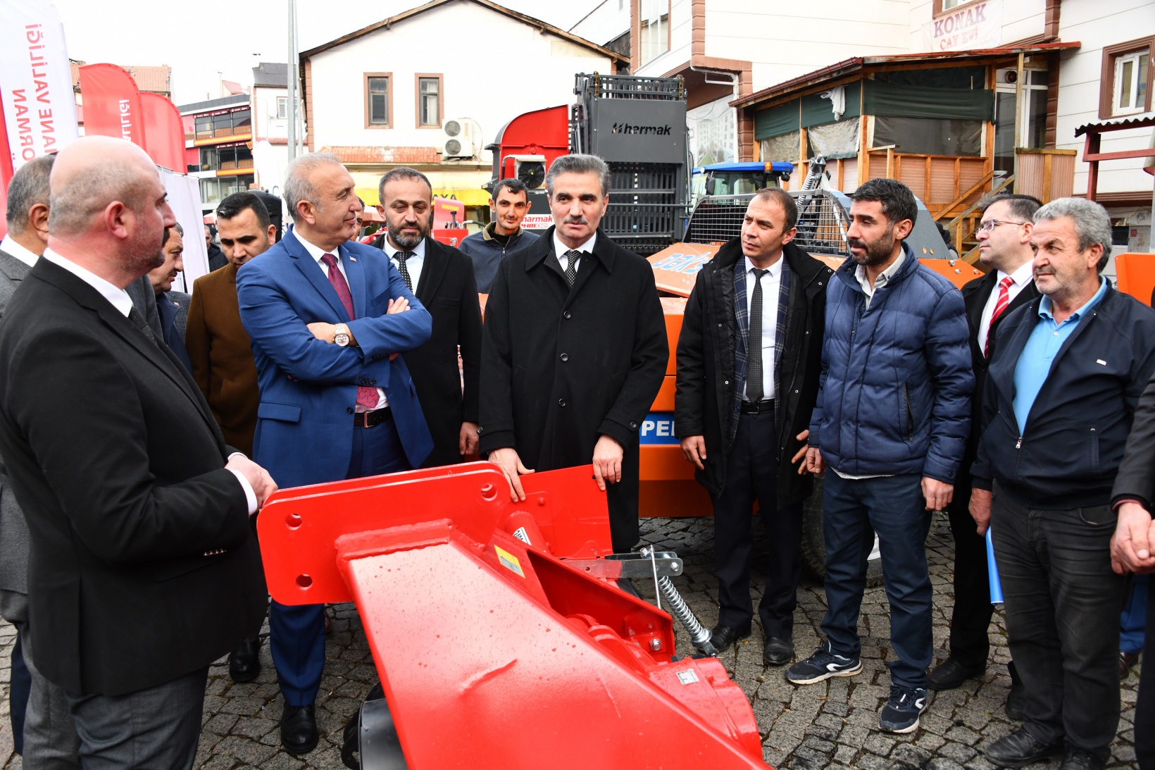 Kelkit’te tarım makineleri dağıtım töreni yapıldı 13