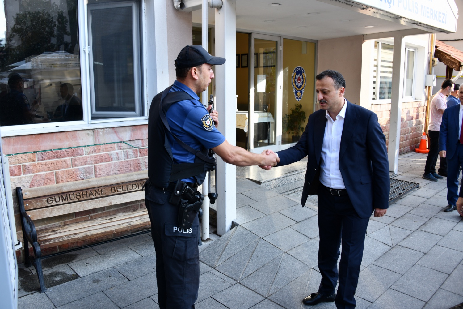 Vali Taşbilek’ten bir dizi bayram ziyaretleri 4