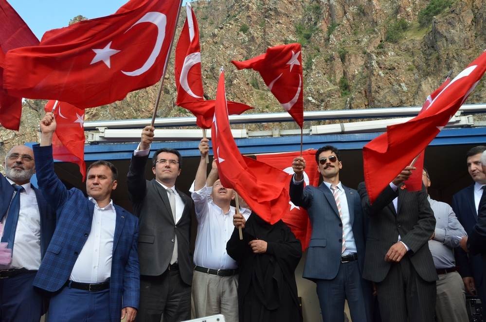 Torul’da darbe girişimine ‘Elif’ gibi tepki 21