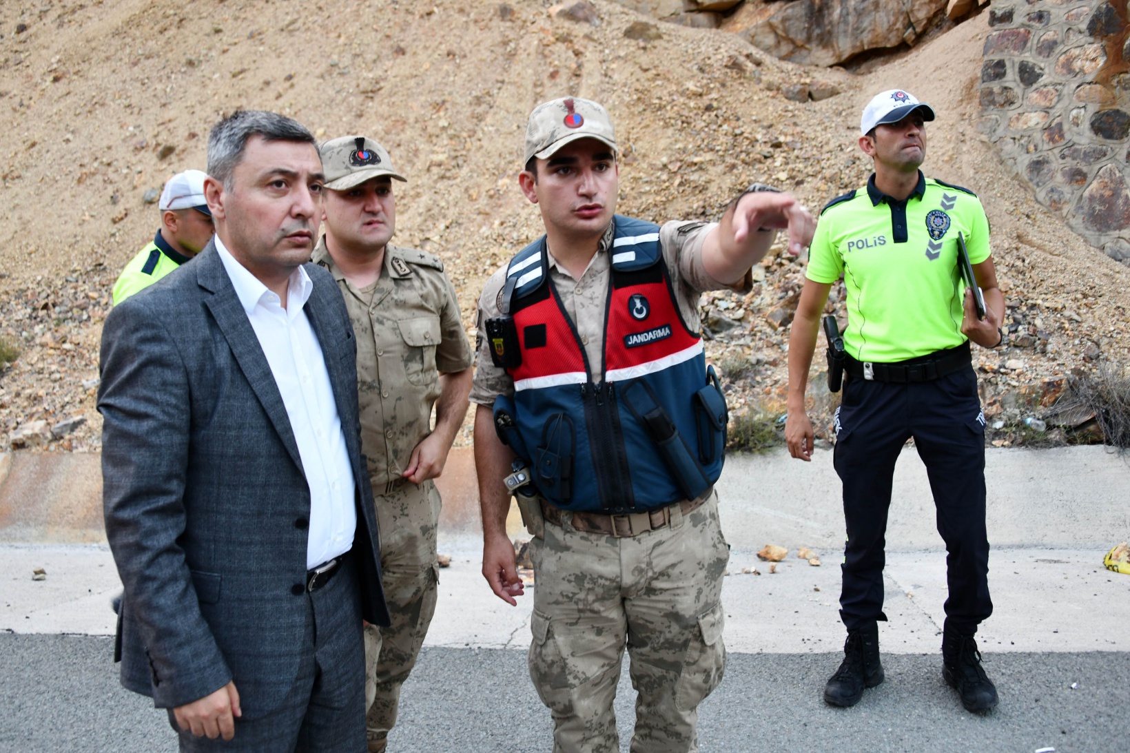 Gümüşhane’de feci kaza: 1 ölü, 9 yaralı 10