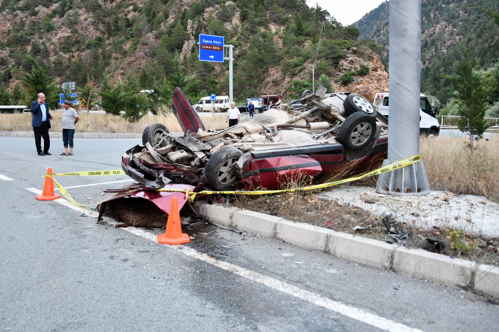 Gümüşhane’de feci kaza: 1 ölü, 9 yaralı 6