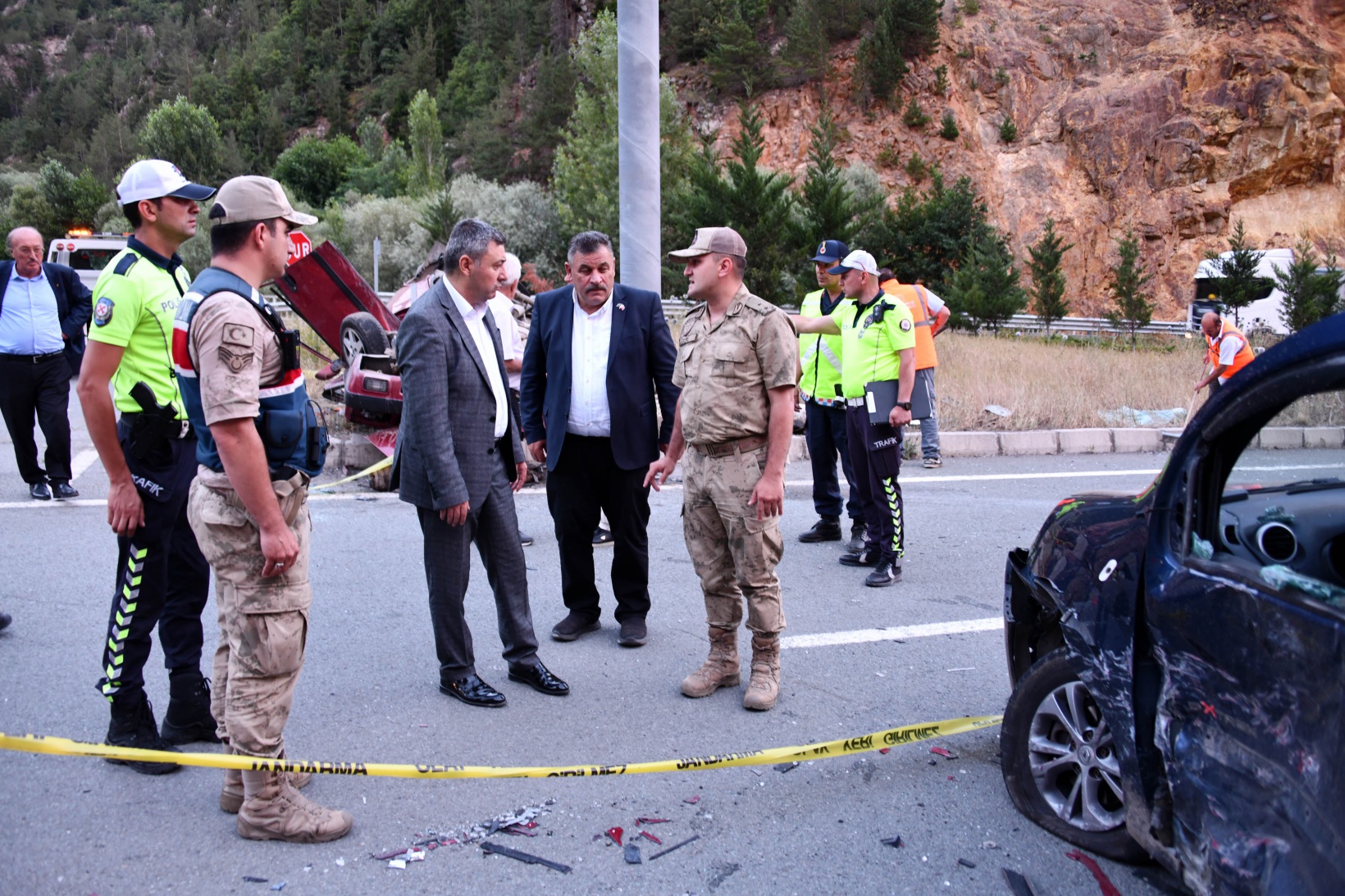 Gümüşhane’de feci kaza: 1 ölü, 9 yaralı 13