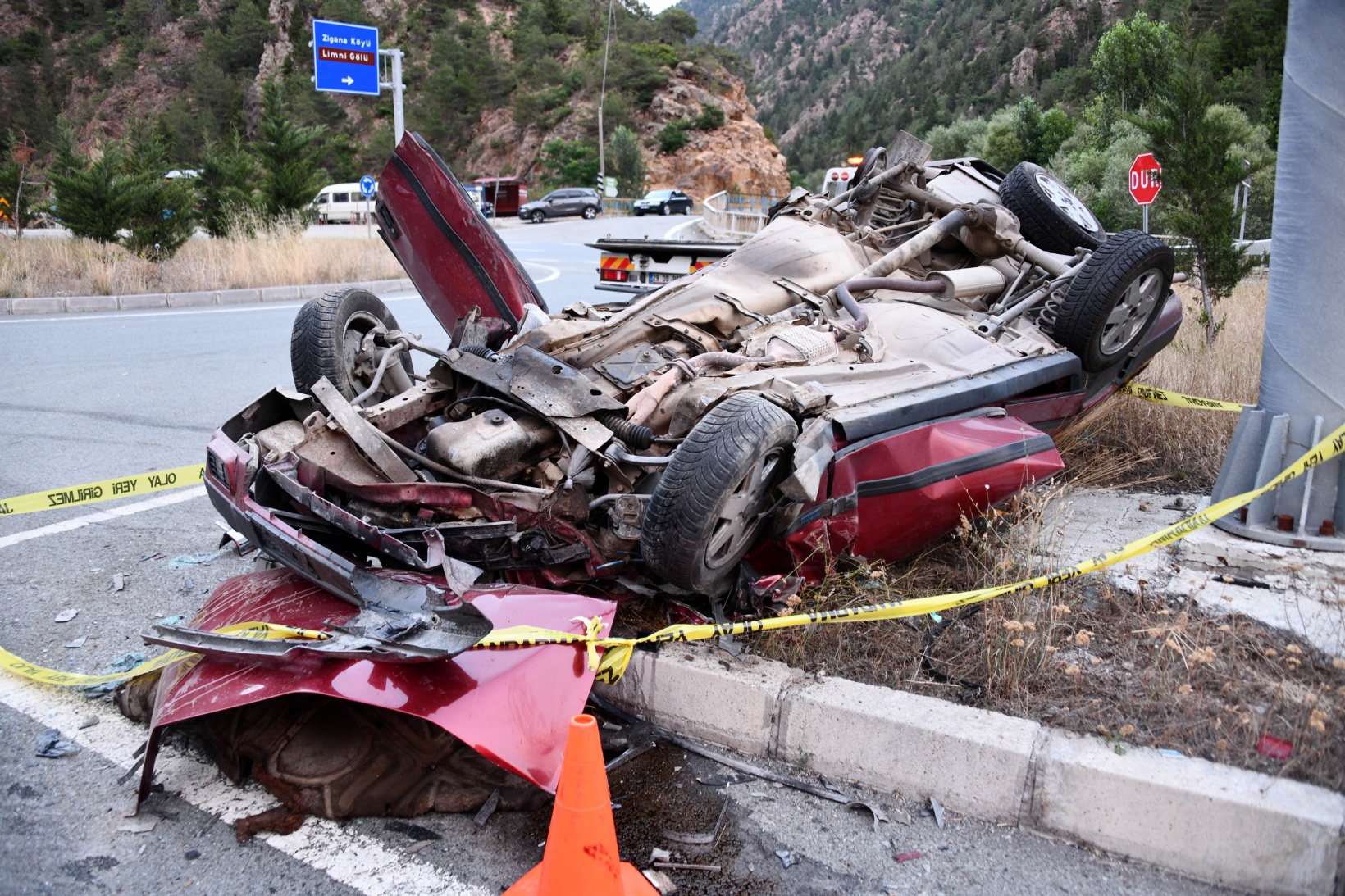 Gümüşhane’de feci kaza: 1 ölü, 9 yaralı 7