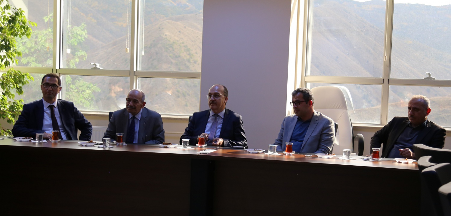 Dr. Mustafa Çalık GÜ’de ders vermeye başladı 4