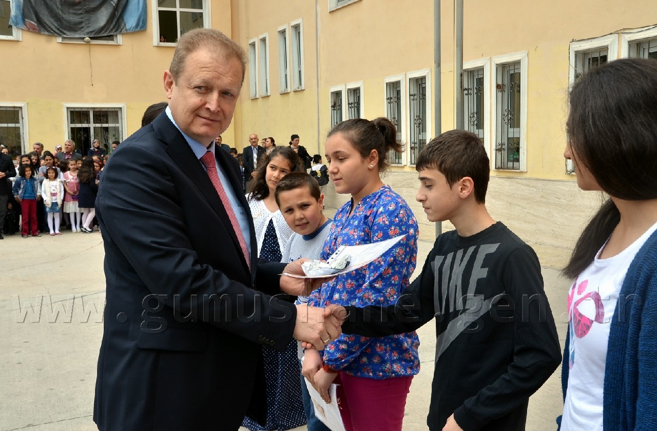 Gümüşhane'de 21 Bin 760 Öğrenci Karne Aldı 10